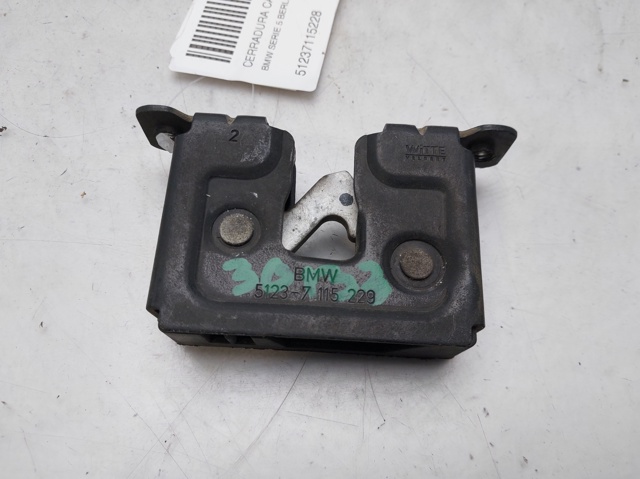 Zamek maski 51237115228 BMW