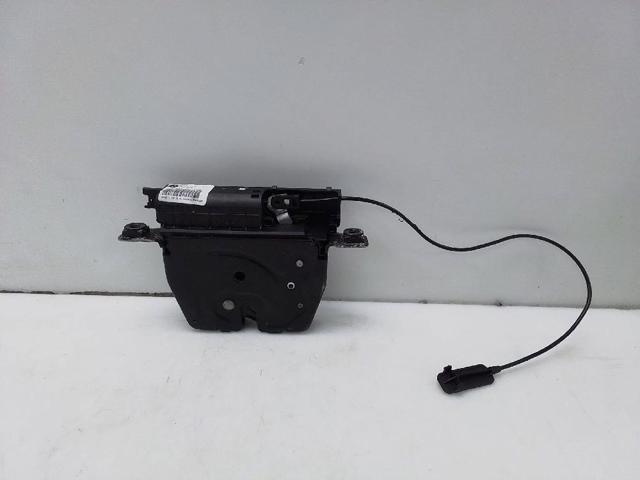 Zamek klapy bagażnika (3/5 drzwi tylnych) 51247200511 BMW