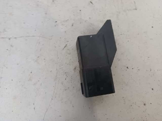 51252002 Peugeot/Citroen