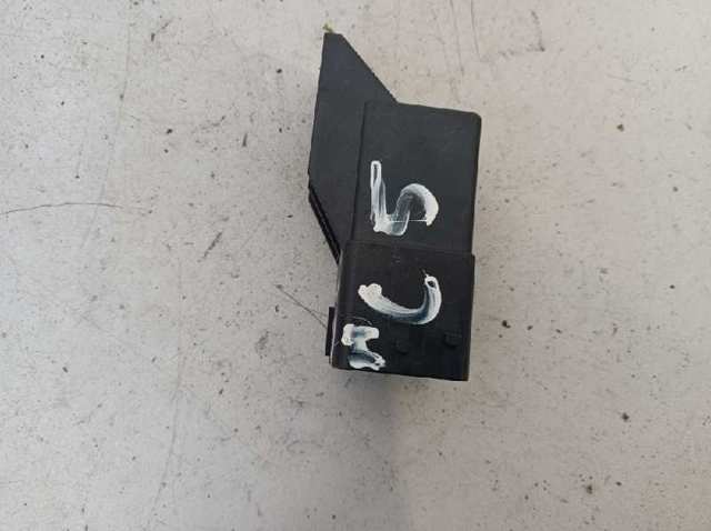 51252002 Peugeot/Citroen