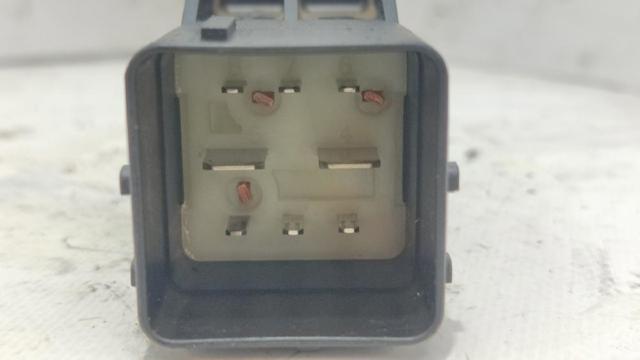 51252002 Peugeot/Citroen