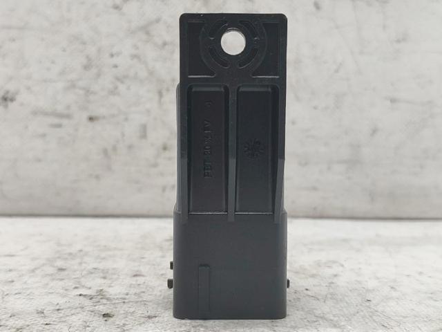 51252002 Peugeot/Citroen