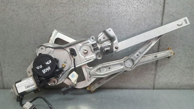 Mechanizm podnoszenia szyby drzwi przednich prawych BMW 5 E34