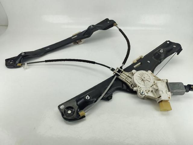 Mechanizm podnoszenia szyby drzwi przednich prawych 51332990386 BMW