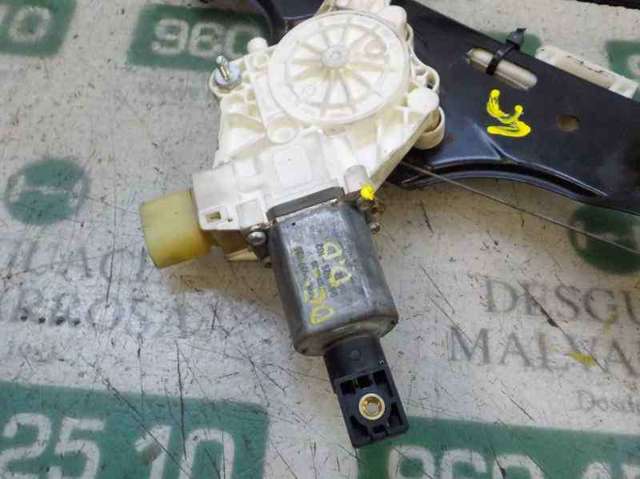 Mechanizm podnoszenia szyby drzwi przednich prawych 51332990386 BMW