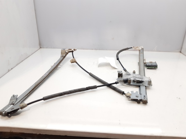 Mechanizm podnoszenia szyby drzwi przednich prawych 51333448250 BMW