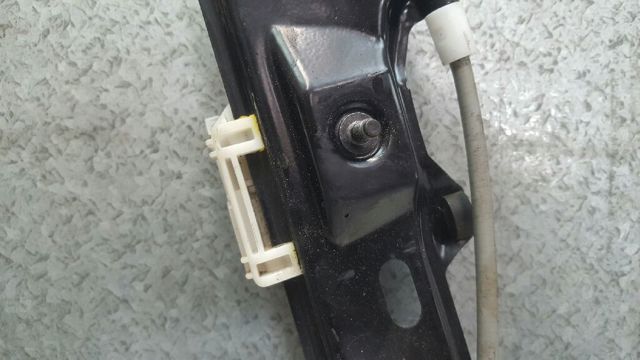 Mechanizm podnoszenia szyby drzwi przednich lewych 51337138465 BMW