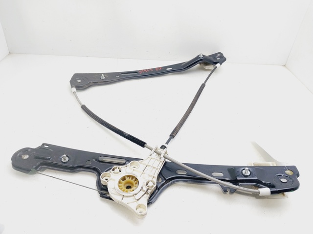Mechanizm podnoszenia szyby drzwi przednich lewych 51337138465 BMW