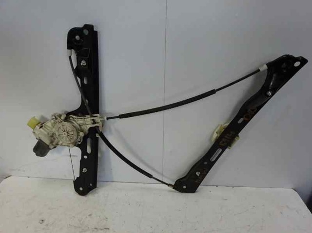 Mechanizm podnoszenia szyby drzwi przednich prawych 51337138466 BMW