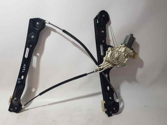 Mechanizm podnoszenia szyby drzwi przednich prawych 51337138466 BMW