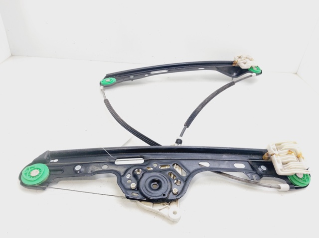 Mechanizm podnoszenia szyby drzwi przednich prawych 51337138466 BMW