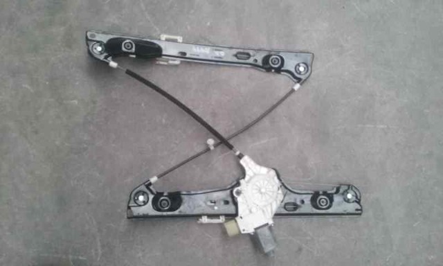 Mechanizm podnoszenia szyby drzwi przednich prawych 51337140588 BMW