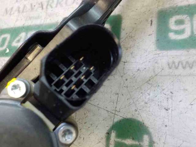 Mechanizm podnoszenia szyby drzwi przednich prawych 51337184384 BMW