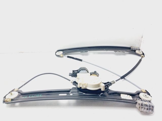 Mechanizm podnoszenia szyby drzwi przednich prawych 51337184384 BMW