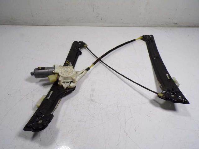 Mechanizm podnoszenia szyby drzwi przednich prawych 51337197302 BMW