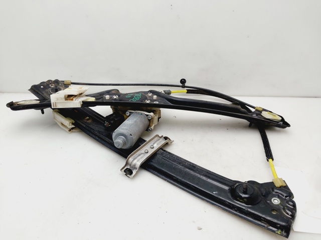 Mechanizm podnoszenia szyby drzwi przednich prawych 51337197302 BMW