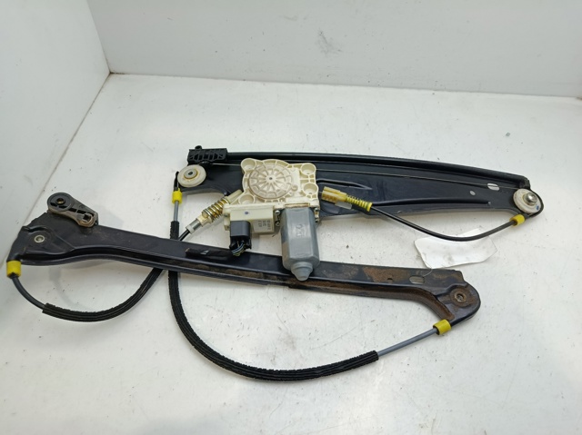 Mechanizm podnoszenia szyby drzwi przednich prawych 51337202480 BMW