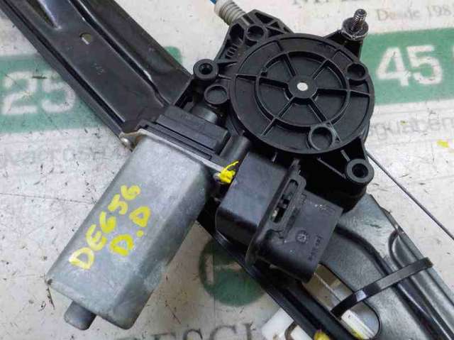 Mechanizm podnoszenia szyby drzwi przednich prawych 51337281886 BMW