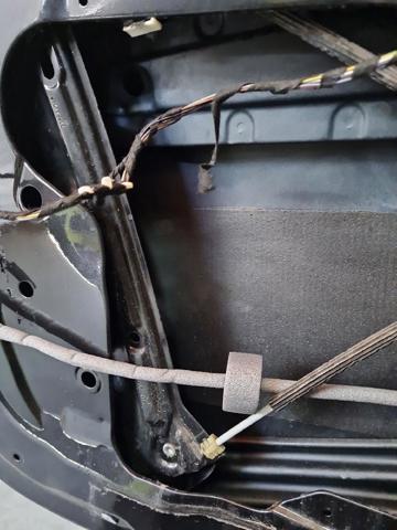 Mechanizm podnoszenia szyby drzwi przednich lewych 51337292119 BMW