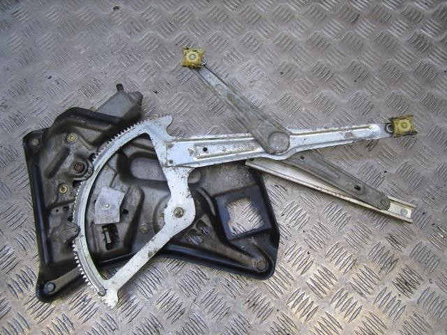 Mechanizm podnoszenia szyby drzwi przednich prawych 51338125202 BMW