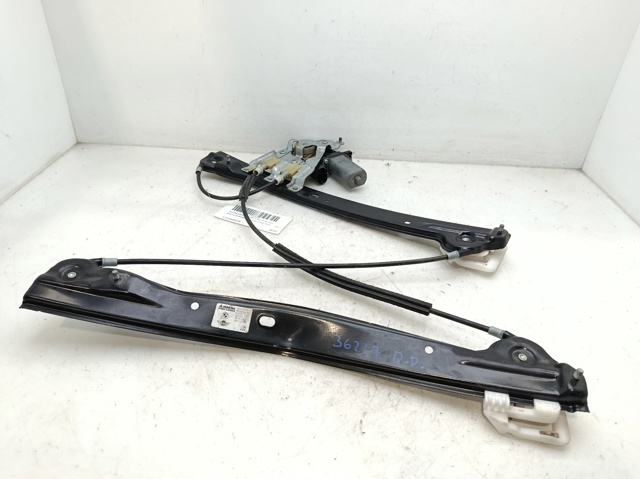 Mechanizm podnoszenia szyby drzwi przednich prawych 51339805670 BMW