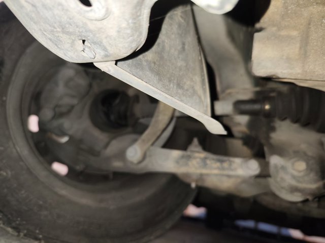 Wahacz zawieszenia przedniego dolny lewy 51360ST3E02 HONDA