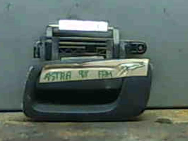 Klamka drzwi tylnych zewnętrzna lewa 5138176 OPEL