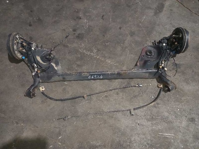 Tylna belka Citroen C1