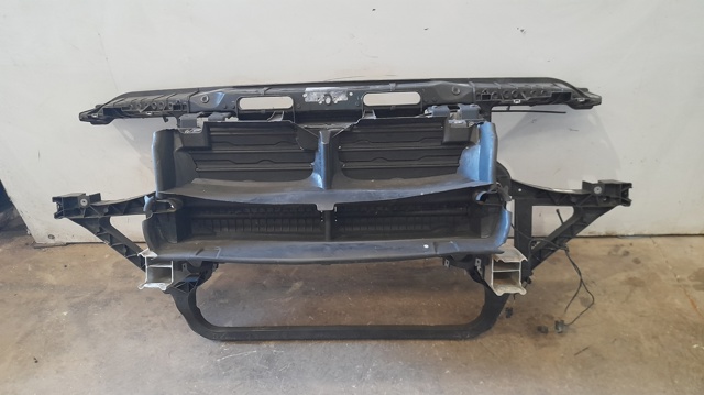 Osłona chłodnicy kompletna (panel mocowania reflektorów) 51643419945 BMW