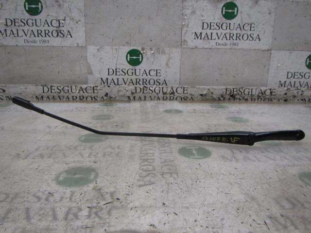 Ramię wycieraczki szyby przedniej 51701423 FIAT