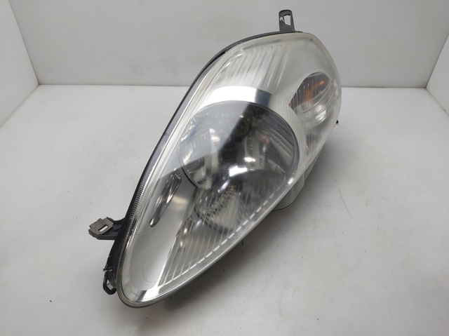 Reflektor prawy 51701594 FIAT