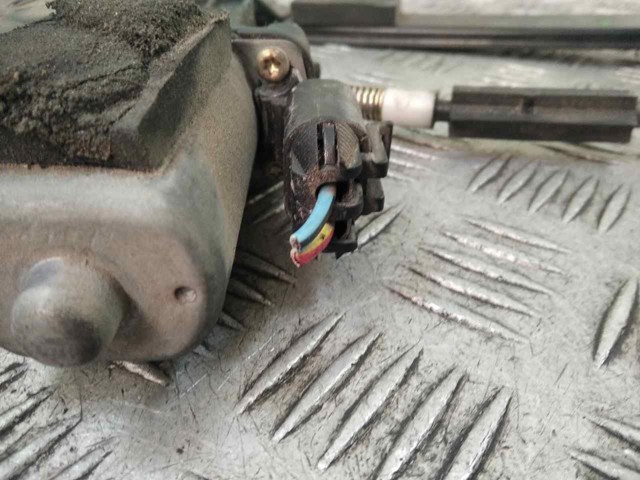 Mechanizm podnoszenia szyby drzwi przednich prawych 51704762 FIAT