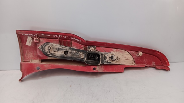 Lampa zespolona tylna prawa 51705458 FIAT