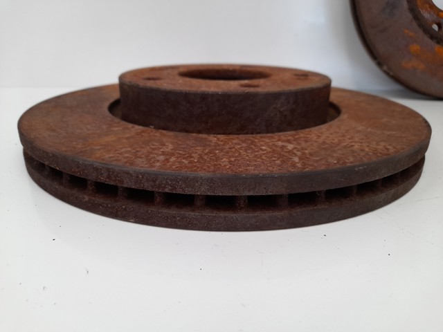 Tarcza hamulcowa przednia 517121F000 HYUNDAI