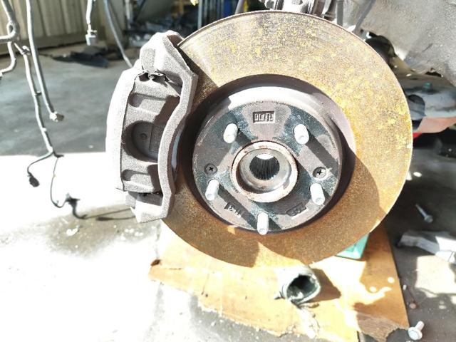 Tarcza hamulcowa przednia 51712D7000 HYUNDAI