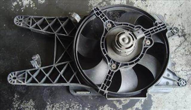 Dyfuzor chłodnicy, w komplecie z silnikiem i wirnikiem 51732956 FIAT