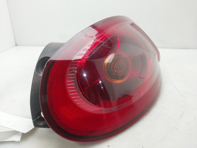Lampa zespolona tylna prawa 51757542 FIAT