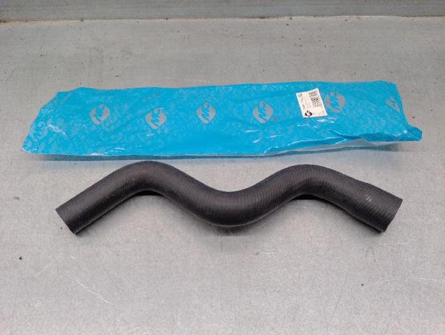 Przewód (króciec) chłodnicy górny 51759801 FIAT
