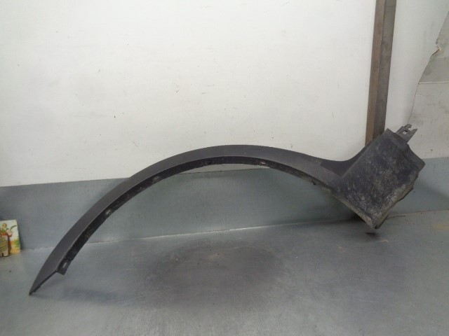Poszerzenie (nakładka) reperaturki błotnika przedniego lewy 51773405817 BMW