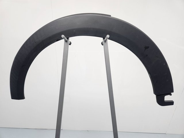 51777300819 BMW