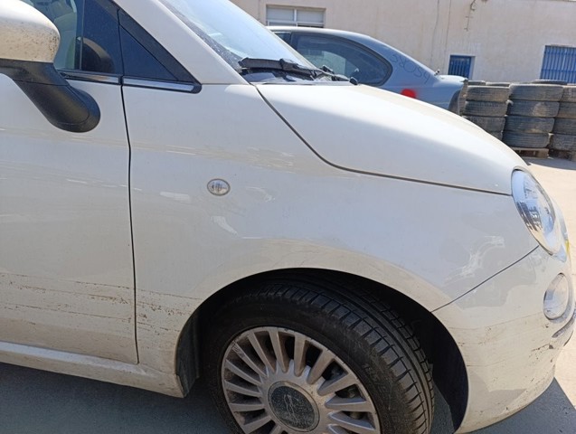 Błotnik przedni prawy 51785335 FIAT