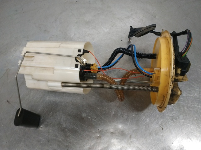 Moduł pompy paliwowej z czujnikiem poziomu paliwa 51807842 FIAT
