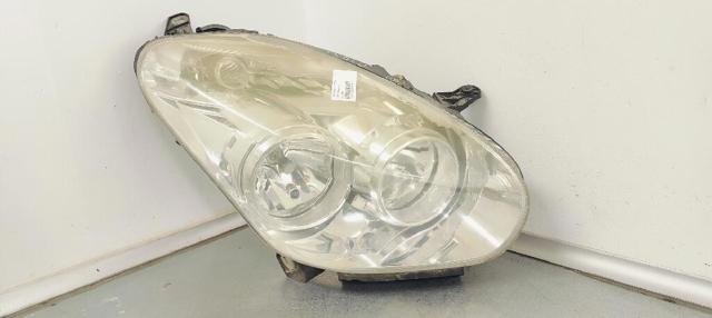 Reflektor prawy 51810671 FIAT