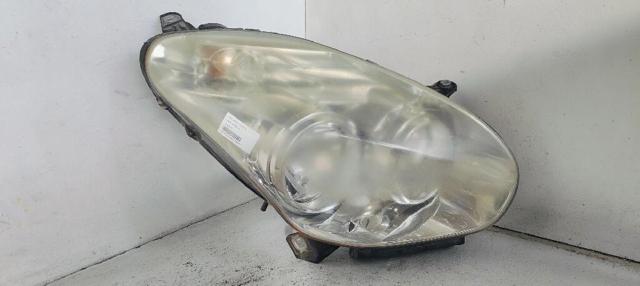 Reflektor prawy 51810671 FIAT
