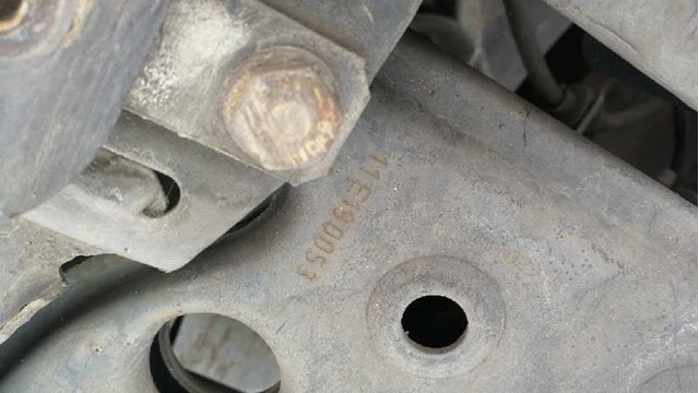 Wahacz zawieszenia przedniego dolny lewy 51827736 FIAT