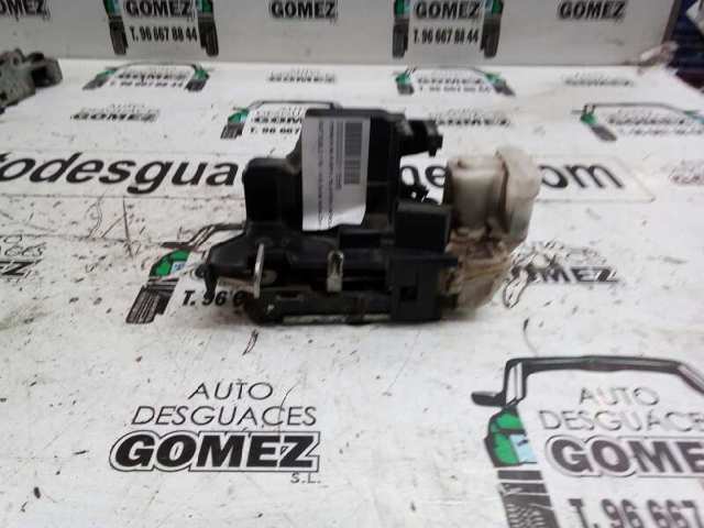 Zamek drzwi przednich prawych 51843470 FIAT