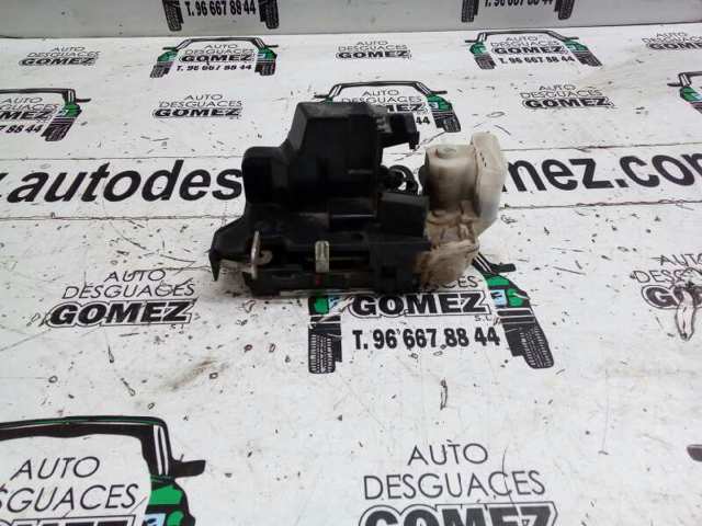 Zamek drzwi przednich prawych 51843470 FIAT