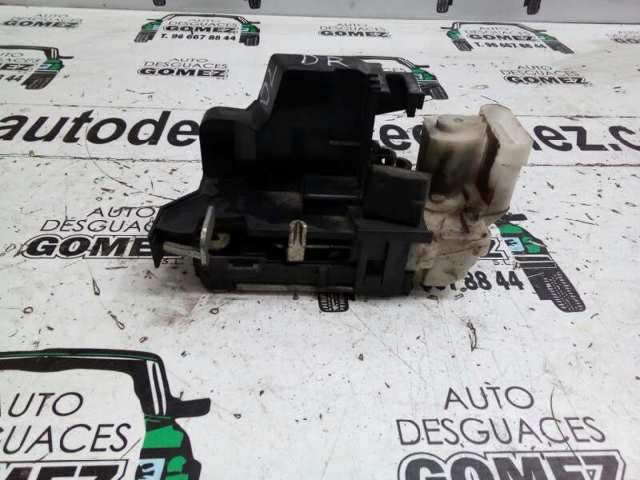 Zamek drzwi przednich prawych 51843470 FIAT