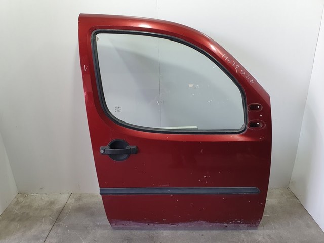 Drzwi przednie prawe 51847704 FIAT
