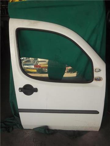 Drzwi przednie prawe 51847704 FIAT